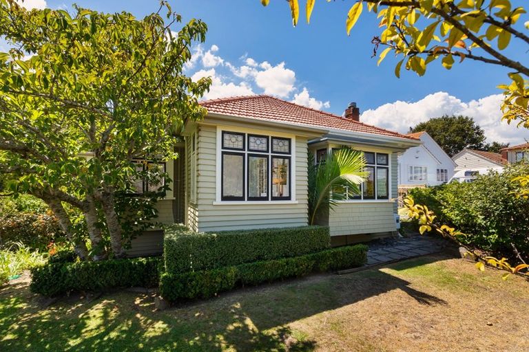 Photo of property in 180 Carrington Road, Mount Albert, Auckland, 1025