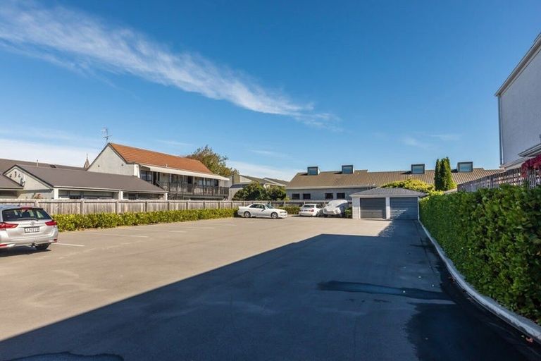 Photo of property in 99 Papanui Road, Merivale, Christchurch, 8014
