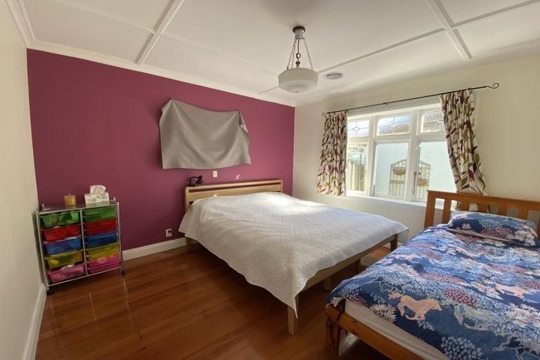 Photo of property in 6 Tringham Street, Karori, Wellington, 6012