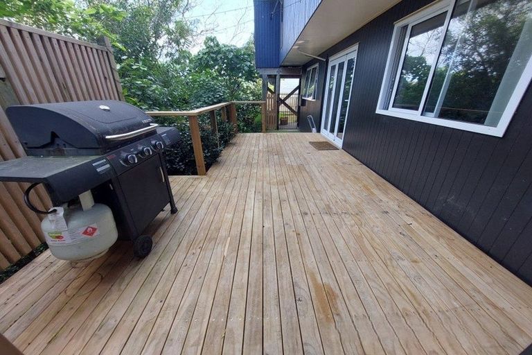 Photo of property in 12a Ridge Lane, New Plymouth, 4310
