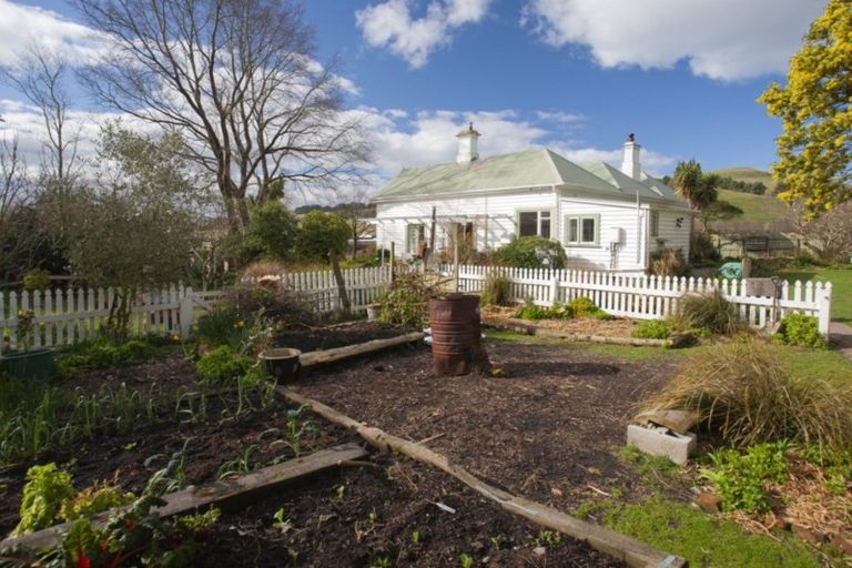 Photo of property in 16 Perth Street, Waikouaiti, 9510