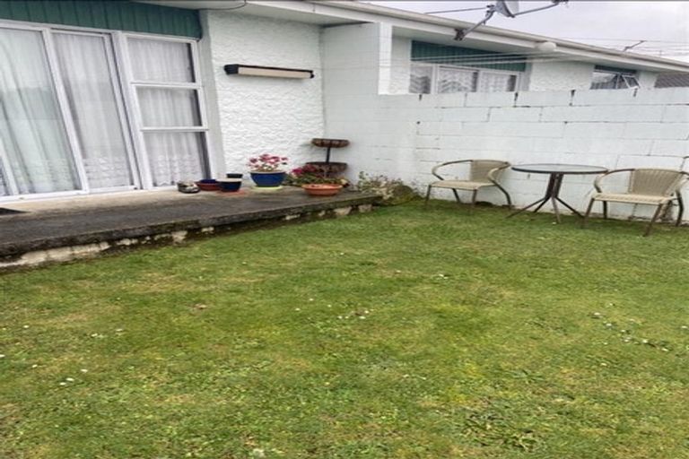 Photo of property in 2/12 Clifton Street, Windsor, Invercargill, 9810