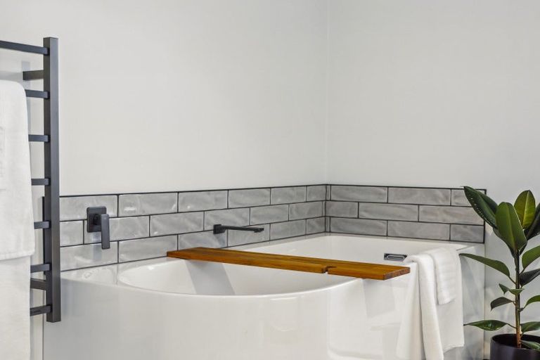 Photo of property in 42a Power Street, Levin, 5510