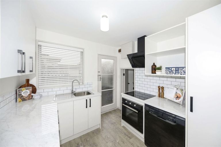 Photo of property in 2/153 Clarence Street, Riccarton, Christchurch, 8011