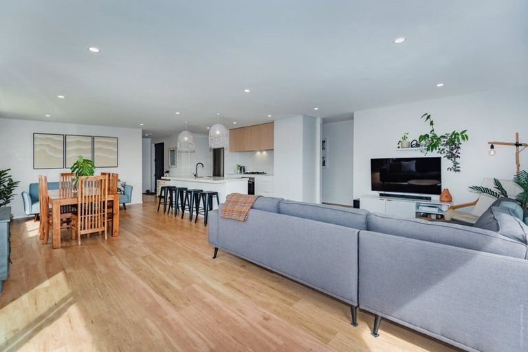 Photo of property in 6 Classic Lane, Rolleston, 7614