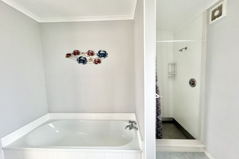 Photo of property in 139 Winchester Street, Levin, 5510