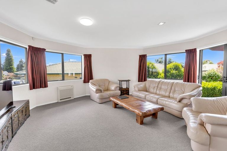 Photo of property in 16 Stanley Drive, Lynmore, Rotorua, 3010