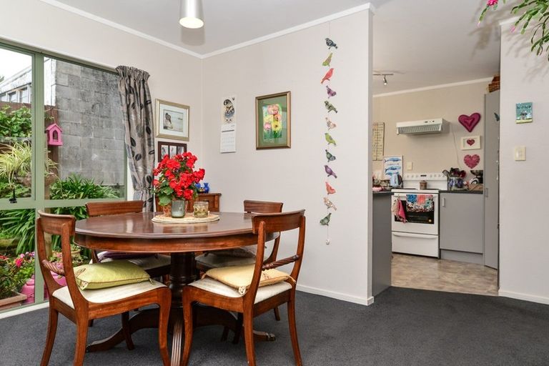 Photo of property in 27 Queens Avenue, Frankton, Hamilton, 3204