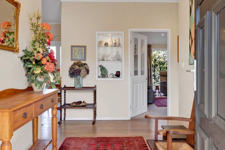 Photo of property in 15 Anderson Way, Highlands Park, New Plymouth, 4312