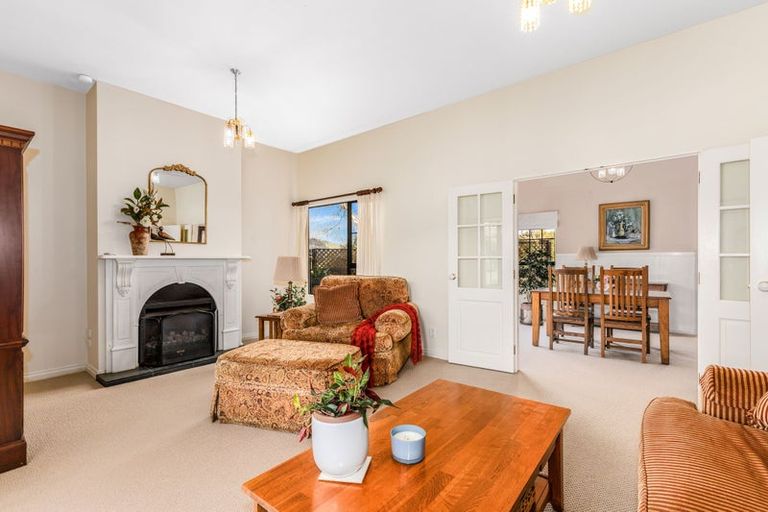 Photo of property in 6 Samwell Drive, Whitby, Porirua, 5024