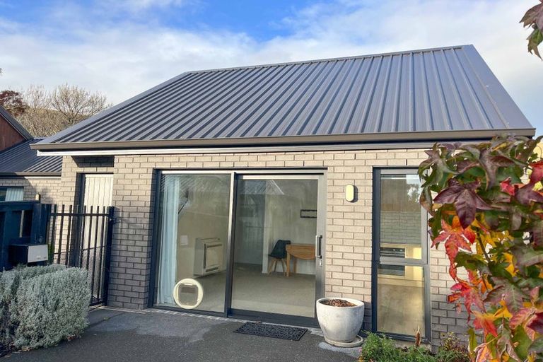 Photo of property in 5/9 Truscotts Road, Heathcote Valley, Christchurch, 8022