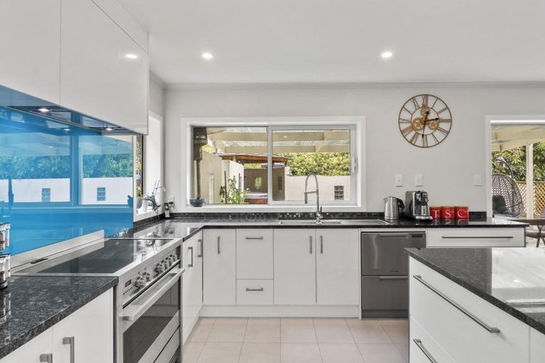 Photo of property in 680 Welcome Bay Road, Waitao, Tauranga, 3175