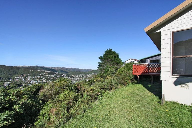 Photo of property in 24 Cathie Place, Karori, Wellington, 6012