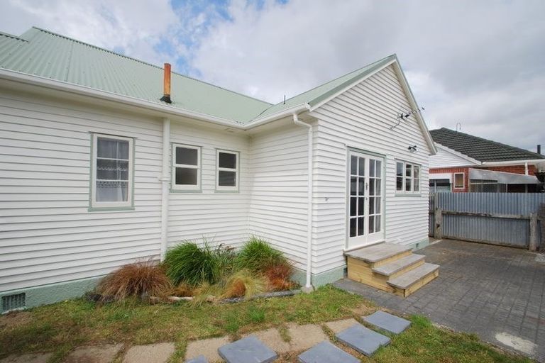 Photo of property in 77 Bell Road, Waiwhetu, Lower Hutt, 5010