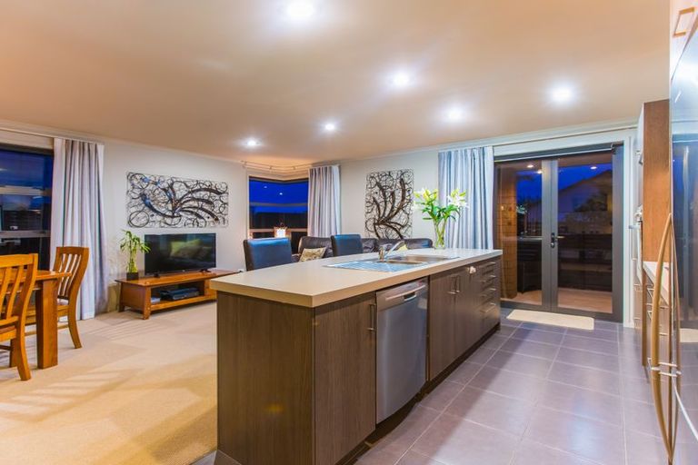 Photo of property in 120 Oriental Parade, Papamoa Beach, Papamoa, 3118