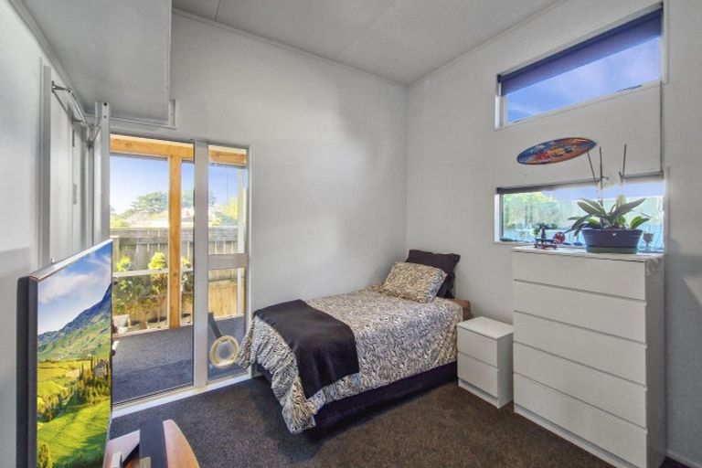 Photo of property in 25 Hall Place, Foxton Beach, Foxton, 4815