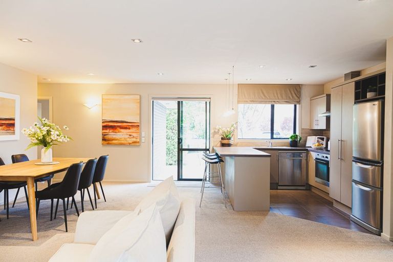 Photo of property in 1a Maple Court, Arthurs Point, Queenstown, 9371