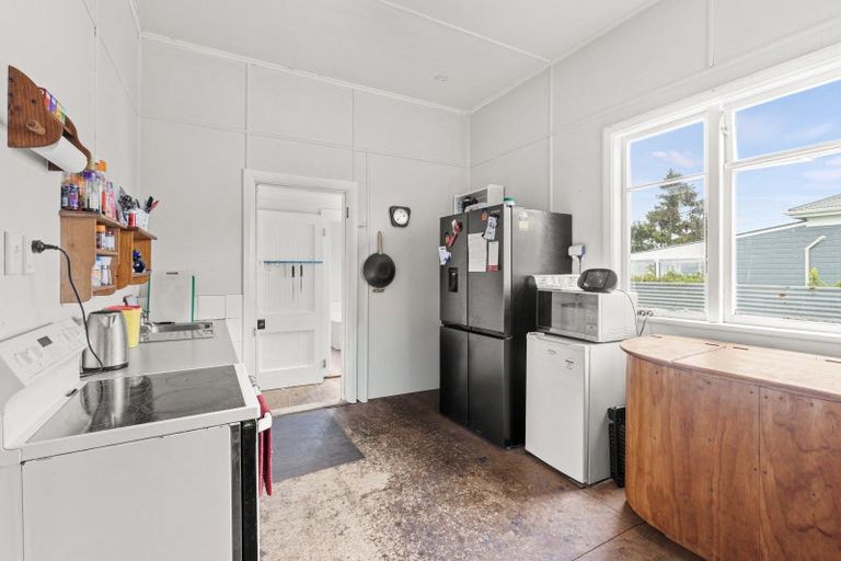 Photo of property in 6 Alexandra Street, Marton, 4710