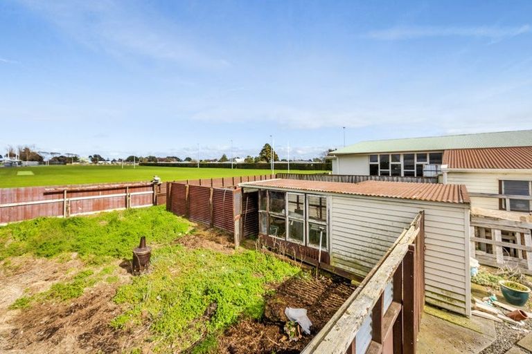 Photo of property in 27 Pacey Avenue, Hawera, 4610