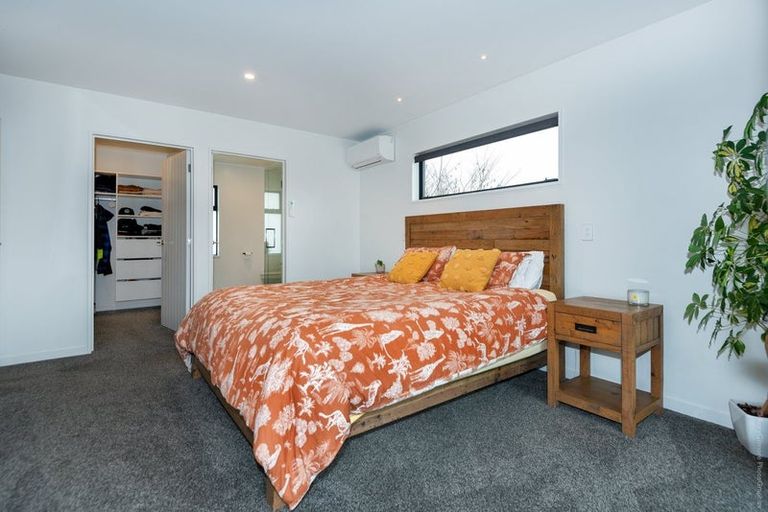 Photo of property in 14 Blue Gum Place, New Brighton, Christchurch, 8083