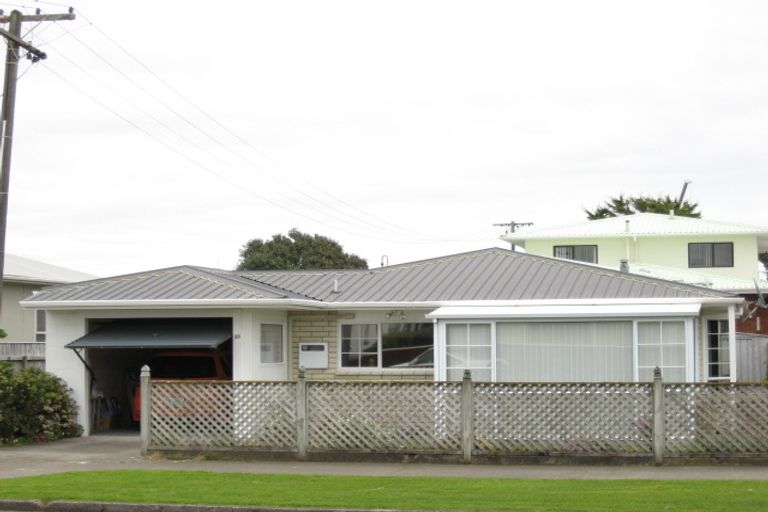 Photo of property in 20 Sackville Street, Fitzroy, New Plymouth, 4312