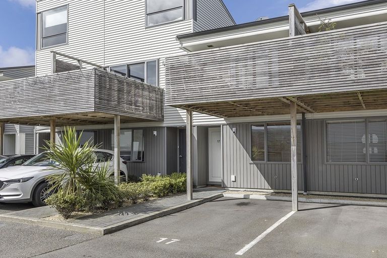 Photo of property in 17/31 Princess Terrace, Newtown, Wellington, 6021