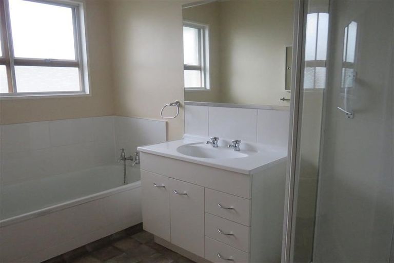 Photo of property in 2/505 Lyndon Road West, Hastings, 4122