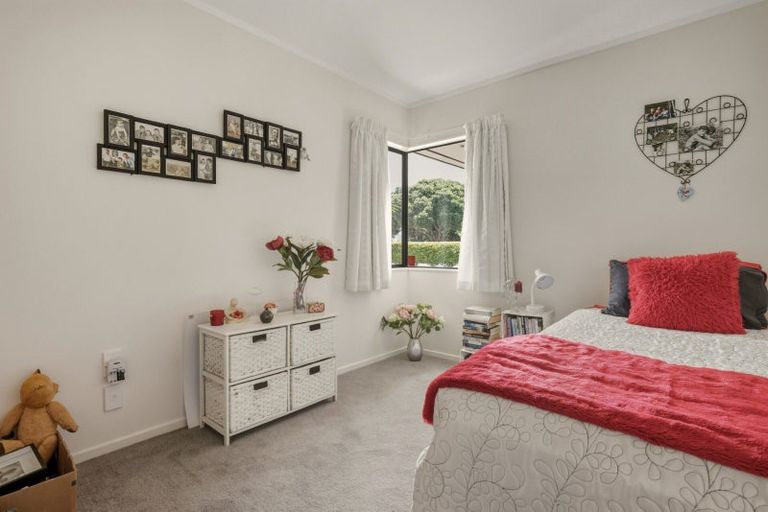 Photo of property in 16 Pacific View Road, Papamoa Beach, Papamoa, 3118