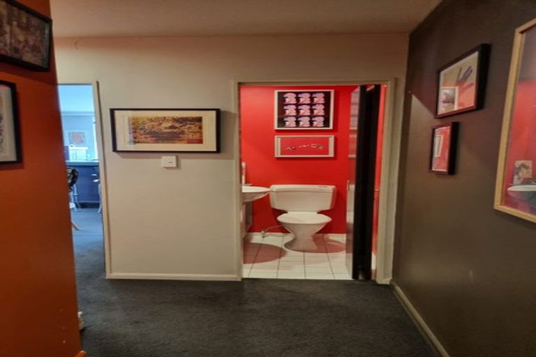 Photo of property in Grandstand Apartments, 8/80 Kent Terrace, Mount Victoria, Wellington, 6011