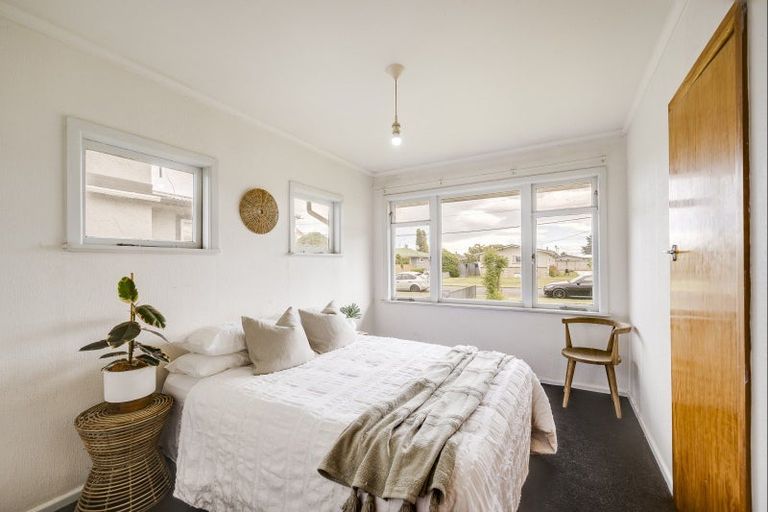 Photo of property in 12 Trevelyan Street, Onekawa, Napier, 4110