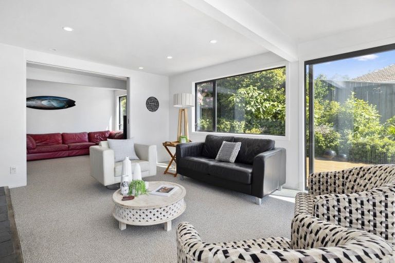 Photo of property in 54 Cliffs Road, Saint Clair, Dunedin, 9012