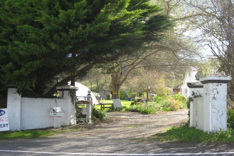 Photo of property in 2 Rose Street, Waipawa, 4210