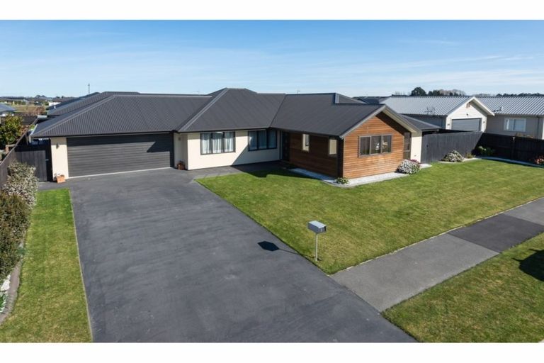 Photo of property in 8 Winfield Drive, Wigram, Christchurch, 8042