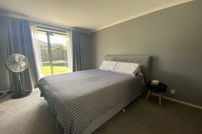 Photo of property in 8 Marlon Lane, East Tamaki, Auckland, 2016