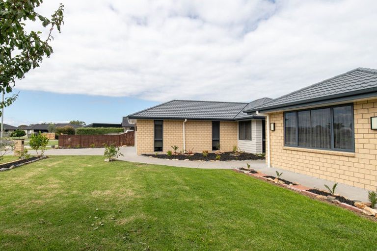 Photo of property in 27 Costello Drive, Ngatea, 3503