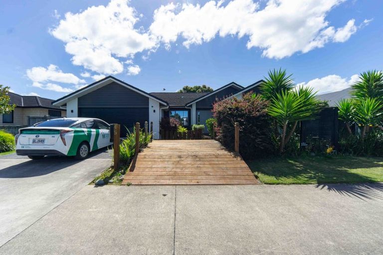 Photo of property in 45 North Ridge Drive, Rototuna North, Hamilton, 3210