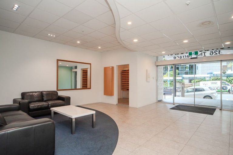 Photo of property in Terrace Tower Apartments, 10e/126 The Terrace, Wellington Central, Wellington, 6011