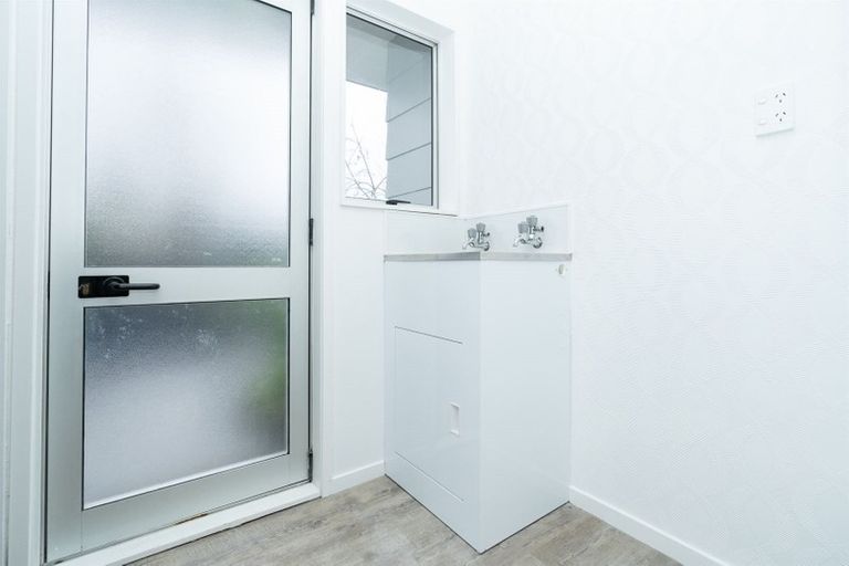 Photo of property in 381a Kahikatea Drive, Dinsdale, Hamilton, 3204