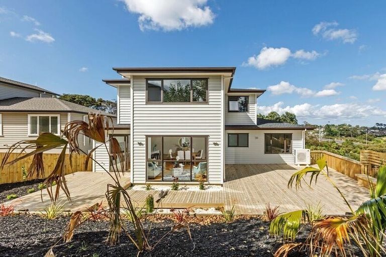 Photo of property in 150 Greenhithe Road, Greenhithe, Auckland, 0632