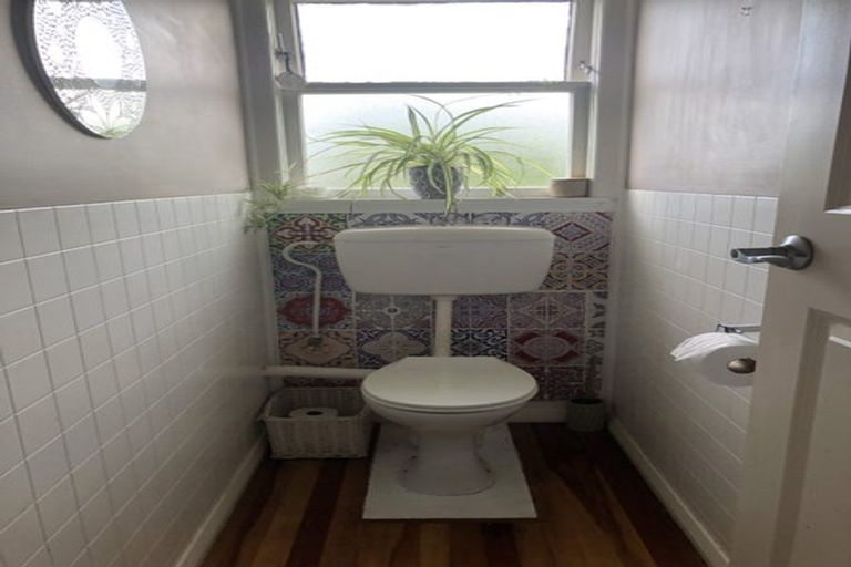 Photo of property in 25 Moreton Road, Carterton, 5713