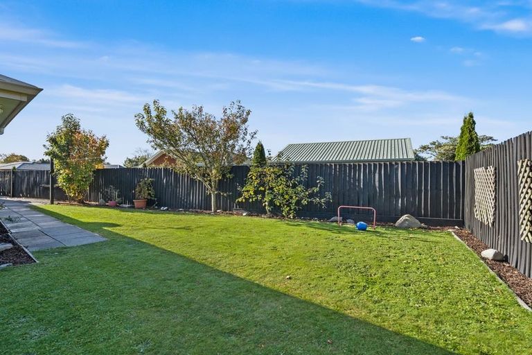 Photo of property in 35 Durrell Way, Rolleston, 7614