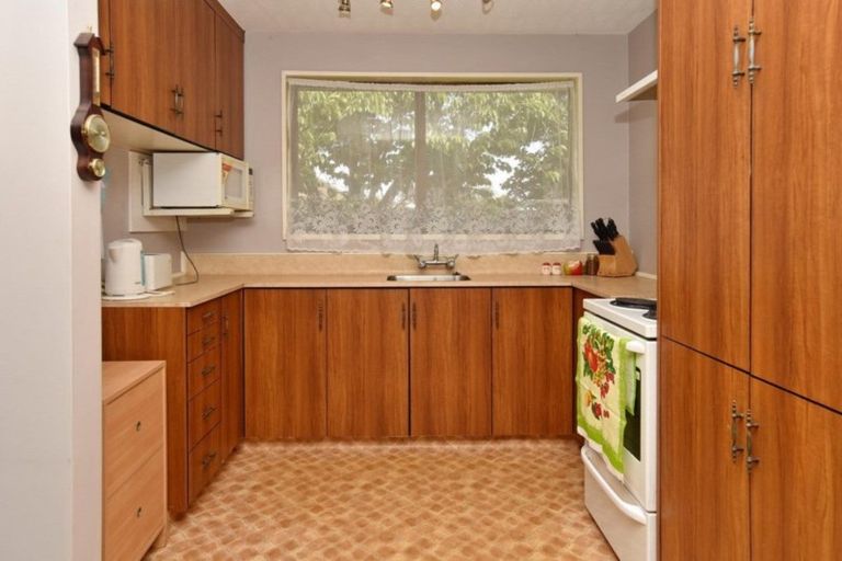 Photo of property in 2/6 Florance Place, Parklands, Christchurch, 8083