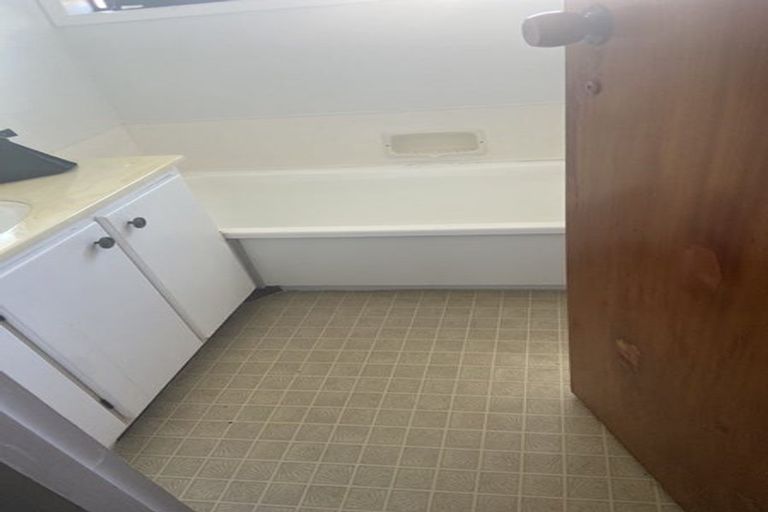 Photo of property in 50 Neri Crescent, Pomare, Rotorua, 3015