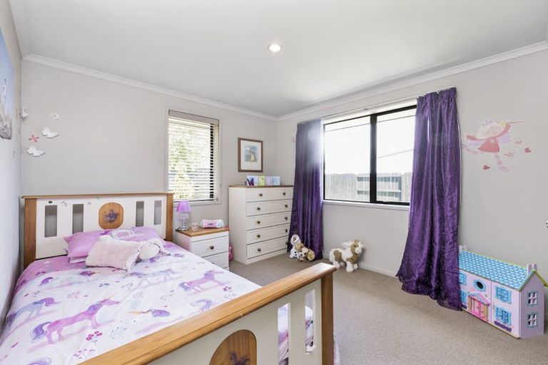 Photo of property in 120 Oriental Parade, Papamoa Beach, Papamoa, 3118