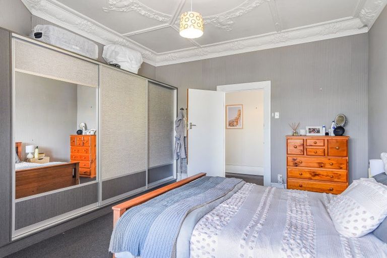 Photo of property in 43 Hargest Crescent, Saint Kilda, Dunedin, 9012