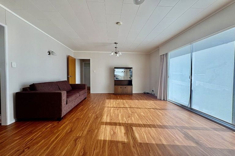 Photo of property in 1 Finchley Road, Torbay, Auckland, 0632