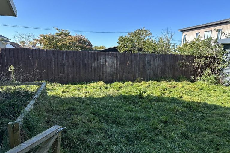 Photo of property in 20 Newall Avenue, Bryndwr, Christchurch, 8052