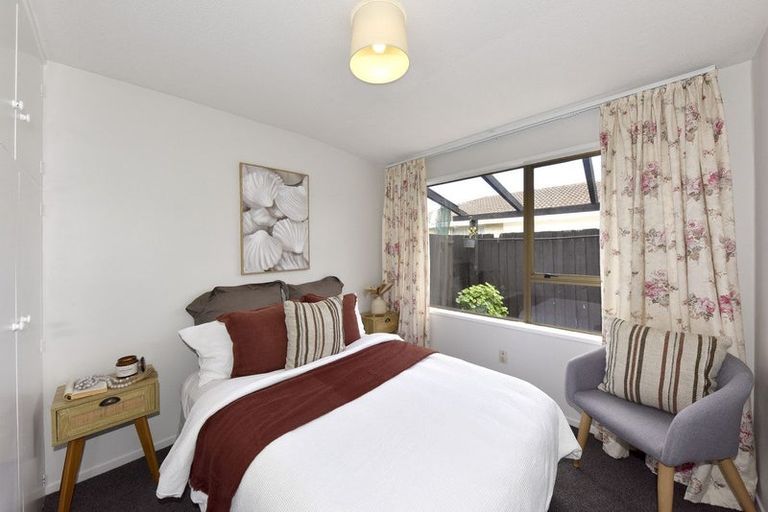 Photo of property in 2/3 Wanstead Place, Woolston, Christchurch, 8062