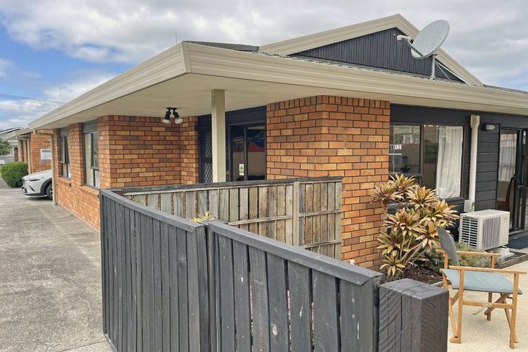 Photo of property in 16 North Street, Woodhill, Whangarei, 0110