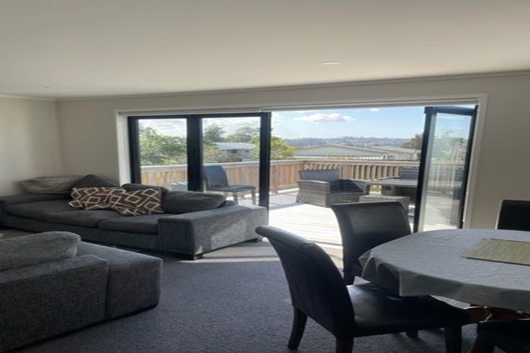 Photo of property in 26 Ranui Avenue, Ranui, Auckland, 0612